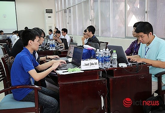 lan dau tien cuoc thi sinh vien voi an toan thong tin mo rong ra khu vuc asean