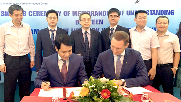 Việt Nam, Nga, tài nguyên Internet