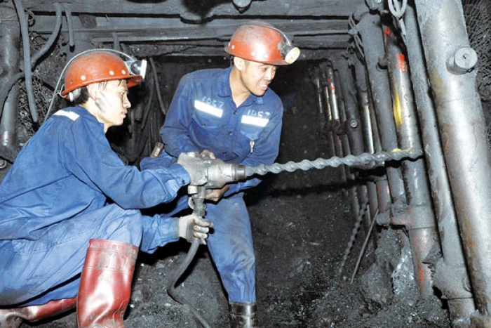 Kết quả hình ảnh cho kiểm tra chéo về an toàn lao động ngành than