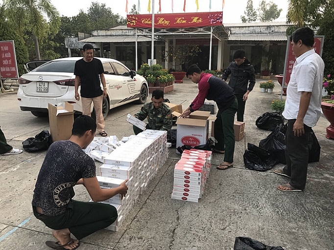 buon lau thuoc la van phuc tap