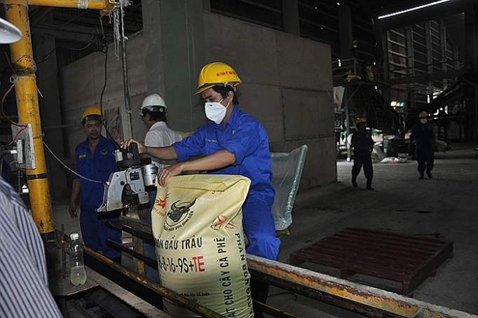 Xuất khẩu phân bón tăng trở lại xuat khau phan bon tang tro lai