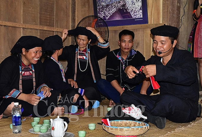 Lễ giải hạn - nối số của dân tộc Mông đen le giai han noi so cua dan toc mong den