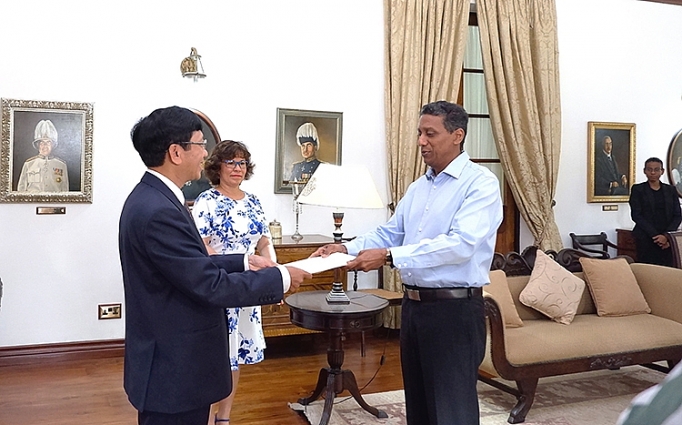 Đẩy mạnh quan hệ hợp tác kinh tế thương mại Việt Nam-Seychelles day manh quan he hop tac kinh te thuong mai viet nam seychelles