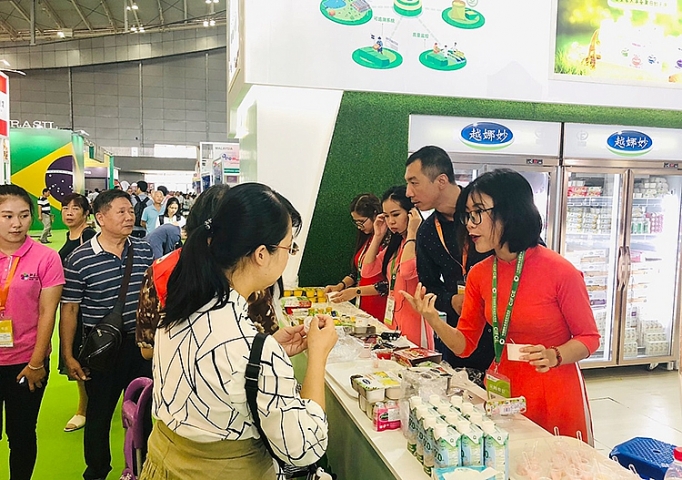 Vinamilk – sự “chọn lọc tự nhiên” của người tiêu dùng Trung Quốc vinamilk su chon loc tu nhien cua nguoi tieu dung trung quoc