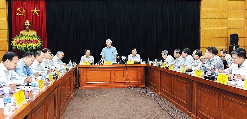 undefined 0702-tong-bi-thu-den-tham-bct-7