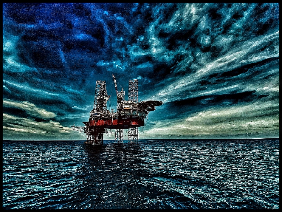 Vung vang truoc giong bao (tac gia Pham Phuong) Vung vang truoc giong bao (tac gia Pham Phuong)