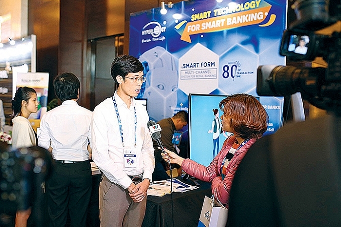 Khởi nghiệp trong lĩnh vực công nghệ thông tin: Thuận lợi và khó khăn thuan loi va kho khan