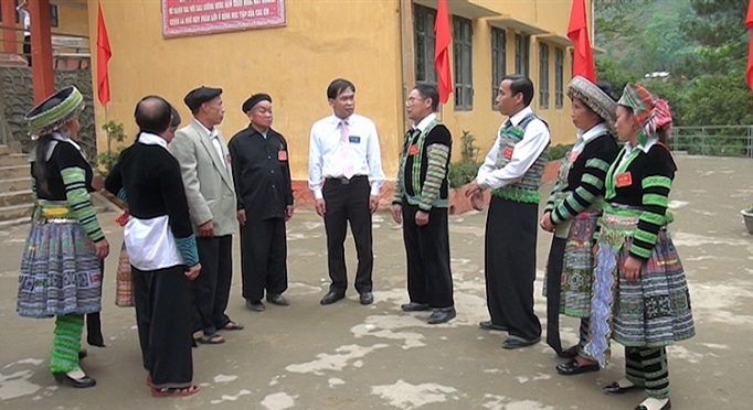 ky ii cong tac can bo khong the nhu gat lua troi