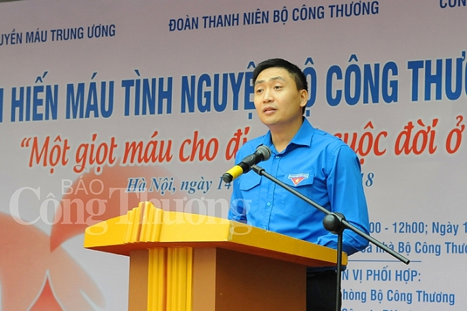 ngay hoi hien mau tinh nguyen bo cong thuong nam 2018