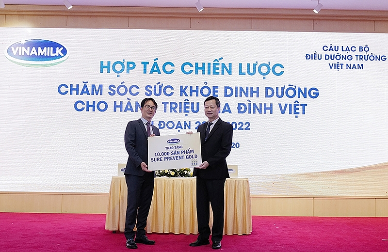 Vinamilk đẩy mạnh hợp tác trong và ngoài nước để chăm sóc sức khỏe cho hàng triệu trẻ em và người cao tuổi Việt Nam Vinamilk đẩy mạnh hợp tác trong và ngoài nước để chăm sóc sức khỏe cho hàng triệu trẻ em và người cao tuổi Việt Nam