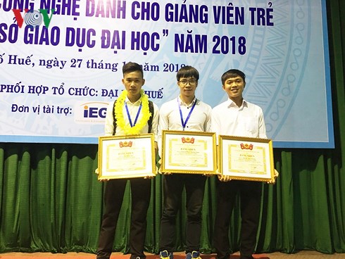 Thiết bị kiểm soát ô nhiễm không khí chạy bằng năng lượng mặt trời thiet bi kiem soat o nhiem khong khi chay bang nang luong mat troi