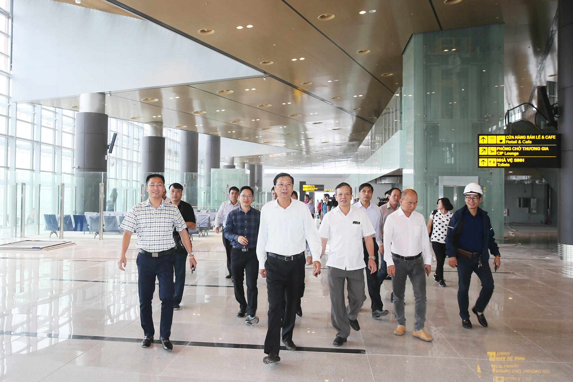 quang ninh dua 3 du an giao thong tam co quoc te vao hoat dong trong thang 12