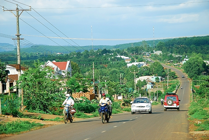 thu hut nguon luc de giam ngheo nhanh ben vung