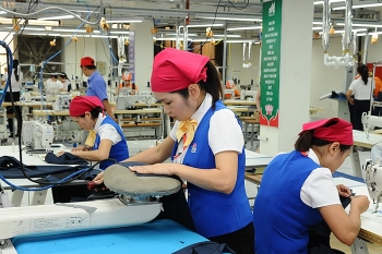 Xuất khẩu dệt may khó về đích