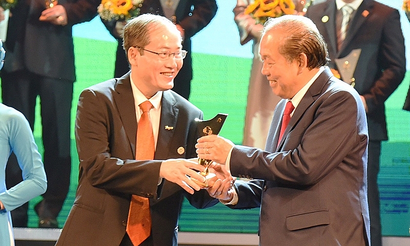 undefined 1844-hapro-lyn-thy-6-lien-tiyp-ty-hao-yyyc-vinh-danh-thyyng-hiyu-quyc-gia