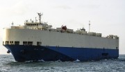 Tàu chuyên dụng RORO đều đặn cập cảng Hải Phòng