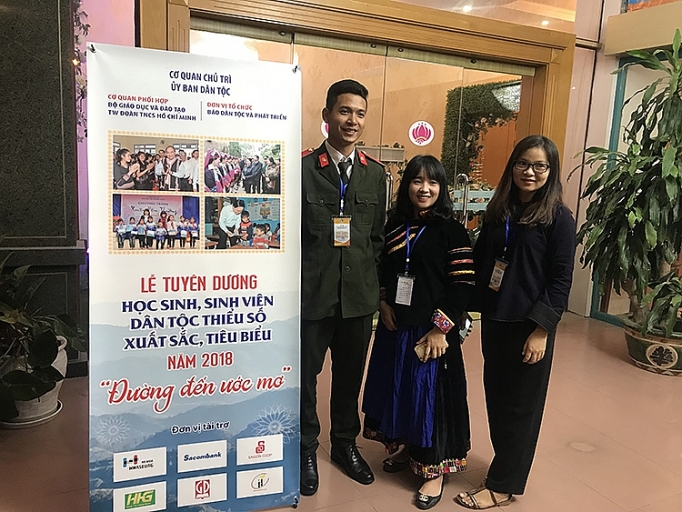 chang trai khmer ham hoc hoi