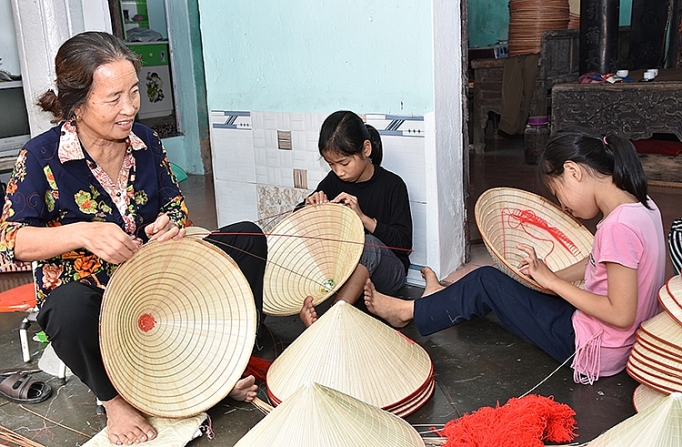 Nón làng Chuông gìn giữ hồn quê Việt non lang chuong gin giu hon que viet