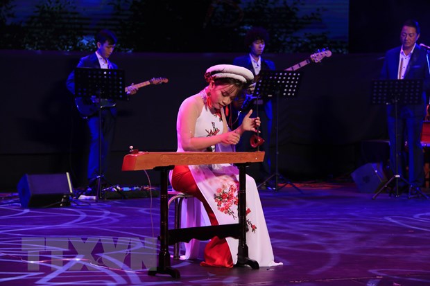 khai mac tuan van hoa viet nam tai lao nam 2019