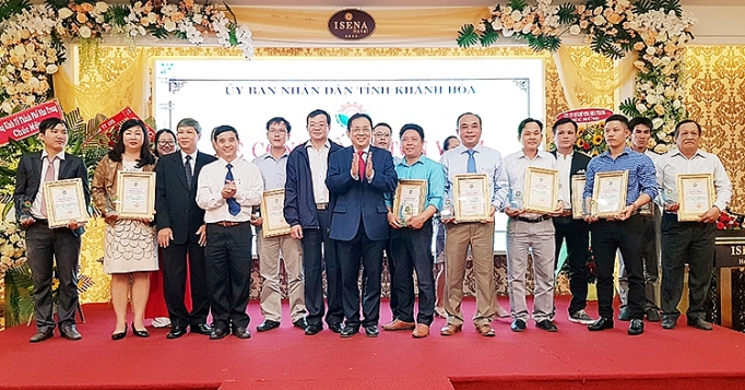 Khánh Hòa tôn vinh sản phẩm công nghiệp nông thôn tiêu biểu năm 2019 khanh hoa ton vinh 34 san pham bo san pham cong nghiep nong thon tieu bieu nam 2019