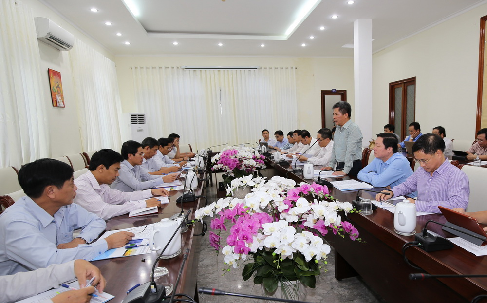 chu tich hdtv evnnpt kiem tra va chi dao thuc hien cac du an giai toa cong suat nmd nang luong tai tao tai khu vuc nam trung bo do cpmb quan ly