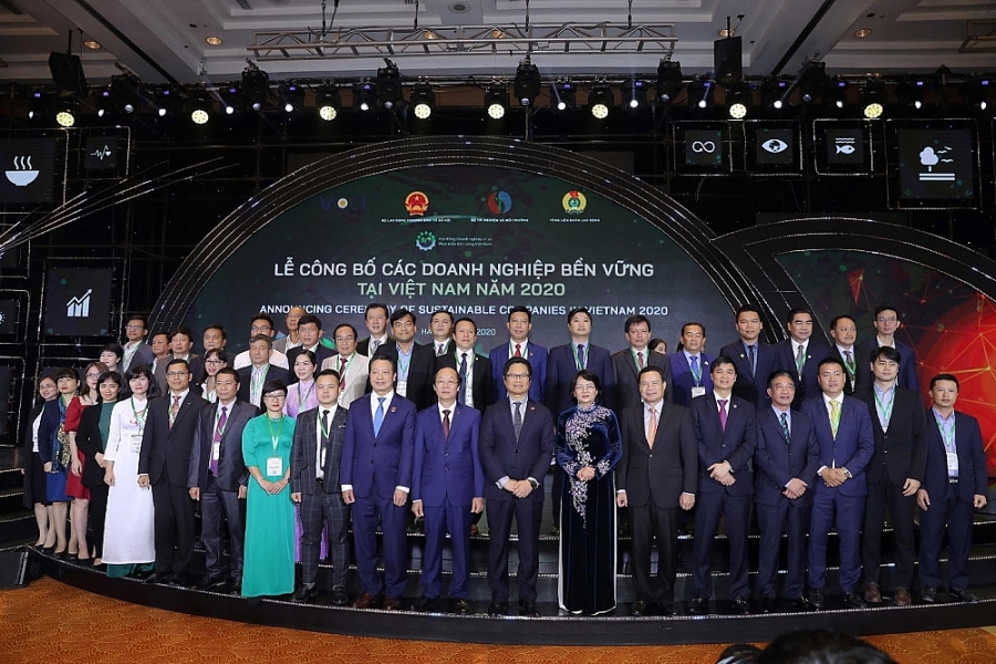 Herbalife Việt Nam tiếp tục được vinh danh tốp 100 Doanh nghiệp Bền vững Việt Nam 2020