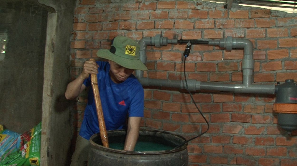 tiet kiem chi phi nho mo hinh tuoi nuoc nho giot