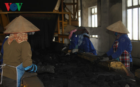 nhung tan than dau tien ra lo dau nam 2017 hinh 2