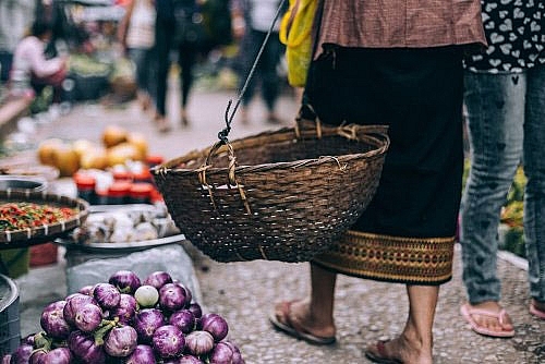 Lào cắt giảm thuế nhập khẩu đối với hơn 8.000 hàng hóa trong ASEAN lao cat giam thue nhap khau doi voi hon 8000 hang hoa trong asean