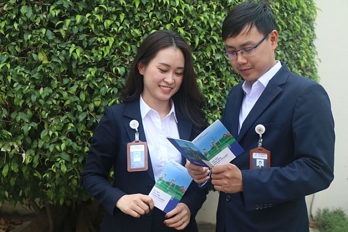 so tay van hoa evnnpc hanh trang dong hanh cung hanh trinh doi moi