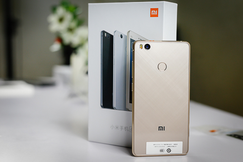 smartphone-trung-quoc-ve-viet-nam-ngay-cang-nhieu-1