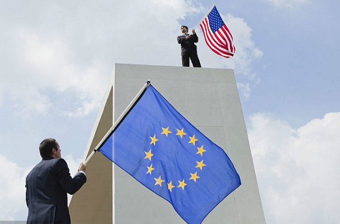 my va eu leo thang cang thang giua khung hoang covid 19