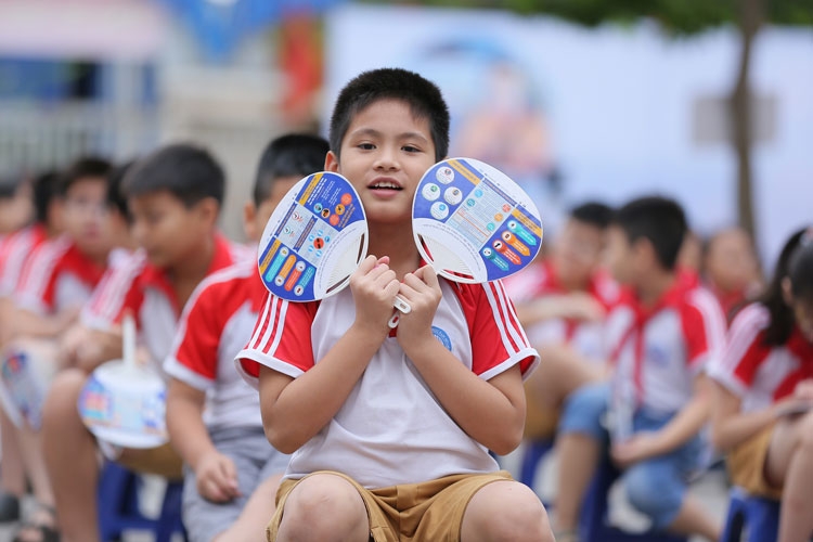 CLB Xe hơi Việt Nam và Quỹ AIP chia sẻ kiến thức an toàn cho trẻ trên xe ô tô với phụ huynh Hà Nội clb xe hoi viet nam va quy aip chia se kien thuc an toan cho tre tren xe o to voi phu huynh ha noi