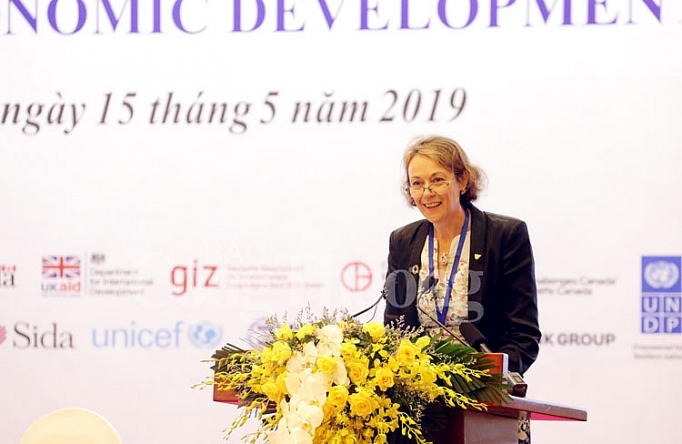 thu tuong nguyen xuan phuc can uu tien dau tu cho khoa hoc cong nghe mot cach tuong xung