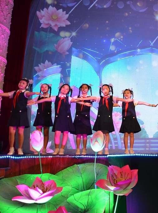 Nghệ sĩ trong nước và quốc tế tham gia chương trình đặc biệt kỷ niệm ngày sinh nhật Bác nghe si trong nuoc va quoc te tham gia chuong trinh dac biet ky niem ngay sinh nhat bac