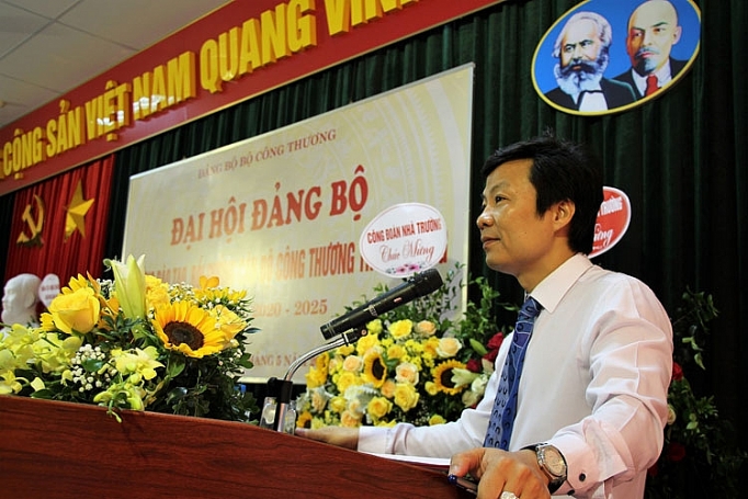 Đảng bộ Trường Đào tạo, bồi dưỡng cán bộ Công Thương Trung ương: Nâng cao hiệu quả hoạt động trong nhiệm kỳ mới nang cao hieu qua hoat dong trong nhiem ky moi