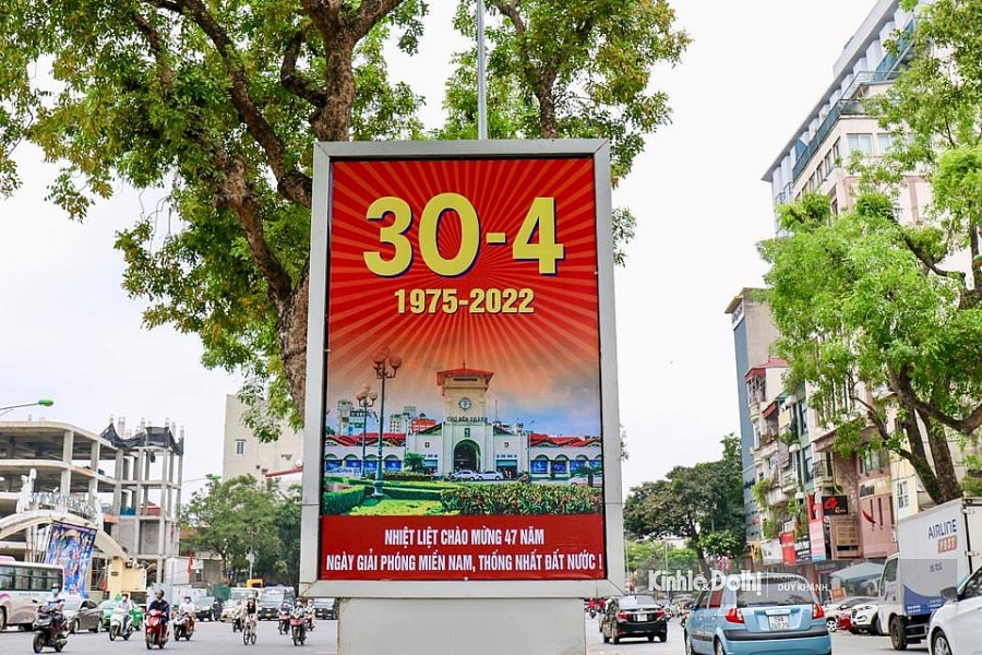 Tháng tư không đen chỉ có bóng mây đen thù hận trong số ít người Tháng tư không đen chỉ có bóng mây đen thù hận trong số ít người