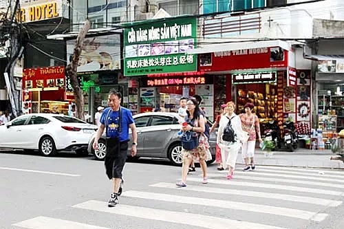 Khách Trung Quốc đến Việt Nam tăng trở lại khach trung quoc den viet nam tang tro lai