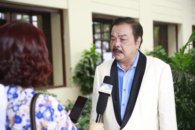 giai vang chat luong quoc gia khang dinh dn san xuat kinh doanh san pham dich vu dang cap the gioi