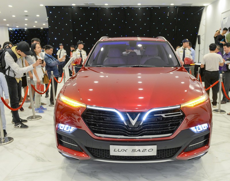 Chính thức giảm 50% lệ phí trước bạ ô tô từ hôm nay - ảnh 1