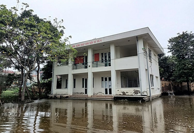 Ngập úng ở TP. Hà Nội: Hút nước hồ Tứ Liên để khắc phục ngập lụt Ngập úng ở TP. Hà Nội: Hút nước hồ Tứ Liên để khắc phục ngập lụt