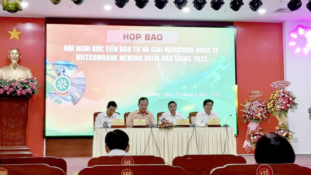 Hơn 9.000 vận động viên tham dự giải Marathon quốc tế Vietcombank Mekong Delta