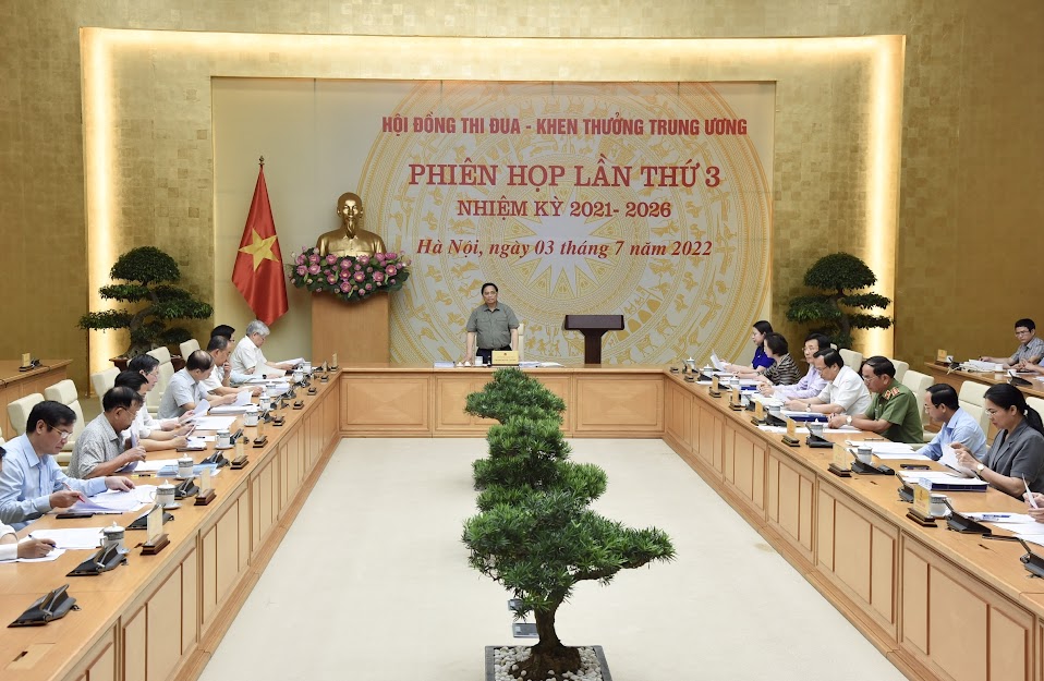 Thủ tướng chủ trì phiên họp Hội đồng Thi đua - Khen thưởng Trung ương - Ảnh 2. Thủ tướng chủ trì phiên họp Hội đồng Thi đua - Khen thưởng Trung ương - Ảnh 2.