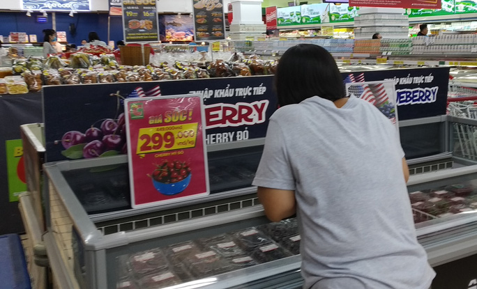 Cherry giảm giá sập sàn, nhà nhập khẩu lo lỗ vốn - Ảnh 1. Cherry giảm giá sập sàn, nhà nhập khẩu lo lỗ vốn - Ảnh 1.