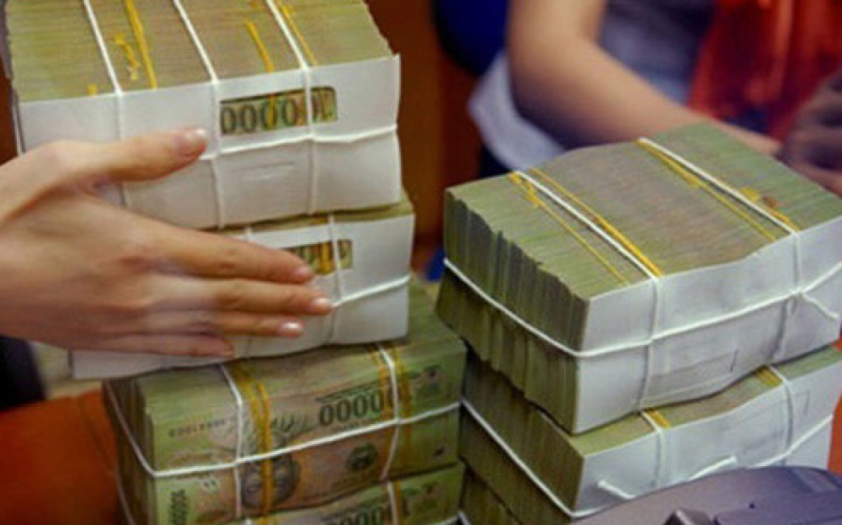 Các ngân hàng đang gặp nhiều khó khăn trong xử lý nợ xấu. (Ảnh minh họa: KT)