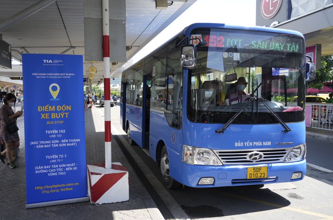 Bất ngờ với lượng hành khách ở sân bay Tân Sơn Nhất - Ảnh 2. Bất ngờ với lượng hành khách ở sân bay Tân Sơn Nhất - Ảnh 2.