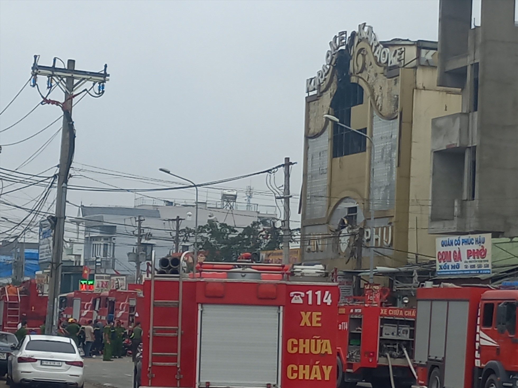 Công tác cứu hộ vẫn đang được triển khai.