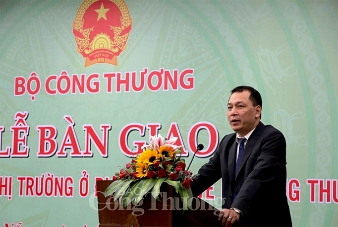 ban giao ve bo cong thuong 14 chi cuc quan ly thi truong mien trung tay nguyen