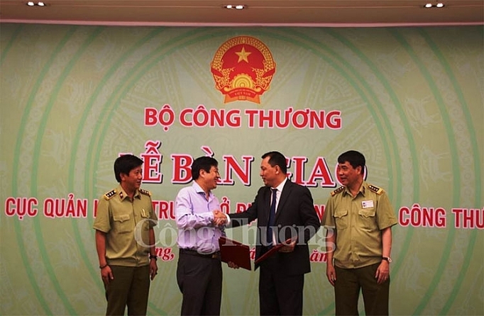 ban giao ve bo cong thuong 14 chi cuc quan ly thi truong mien trung tay nguyen