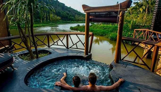 intercontinental danang sun peninsula resort ap dung nhieu uu dai hap dan voi hang phong suite va biet thu huong bien